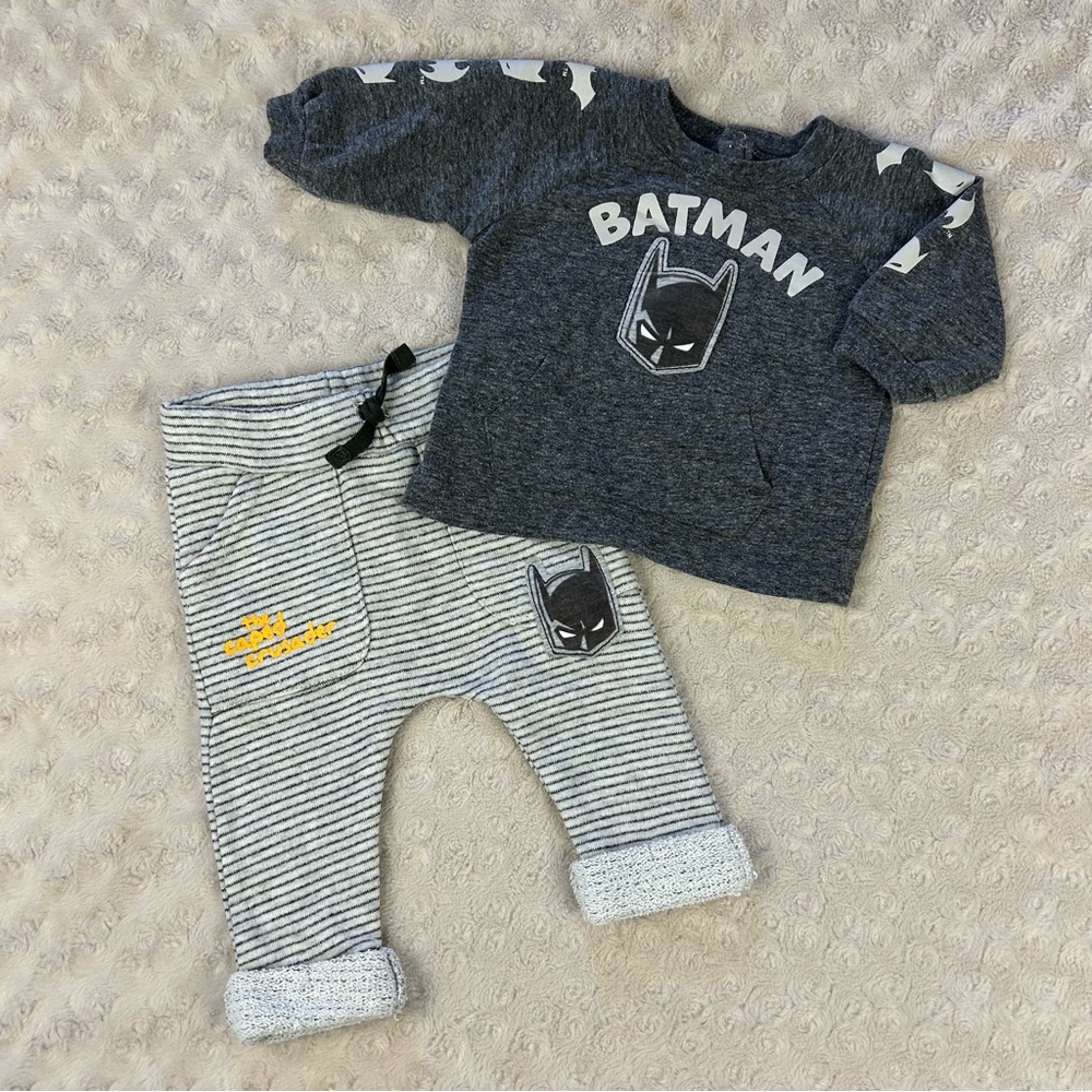 Baby Boy Batman Outfit Size 0-3 Months Gray White Stripes The Caped Crusader